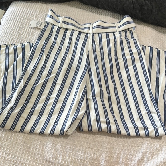 Halogen NWT Blue Izzy Striped Tie Waist Cropped Pants - Picture 7 of 9
